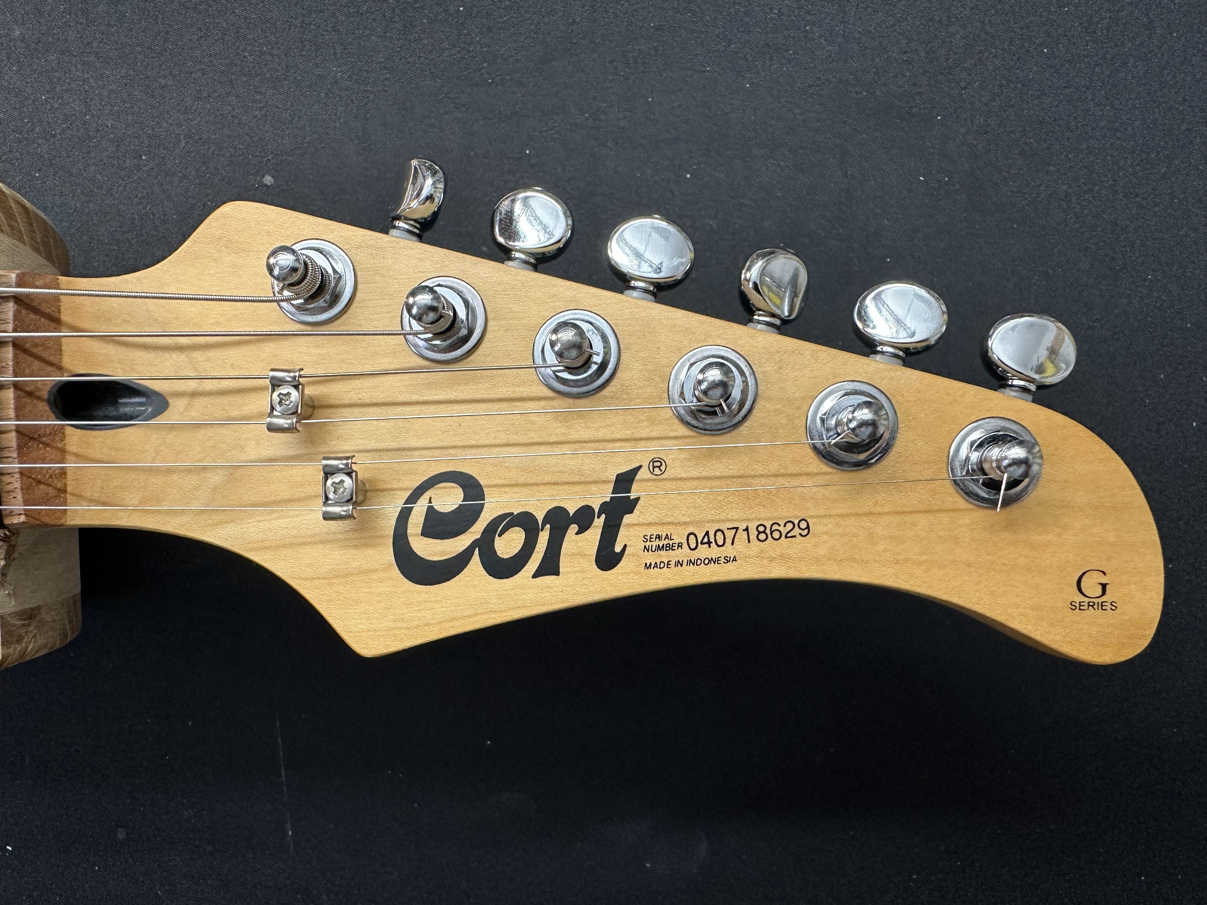 Cort G210